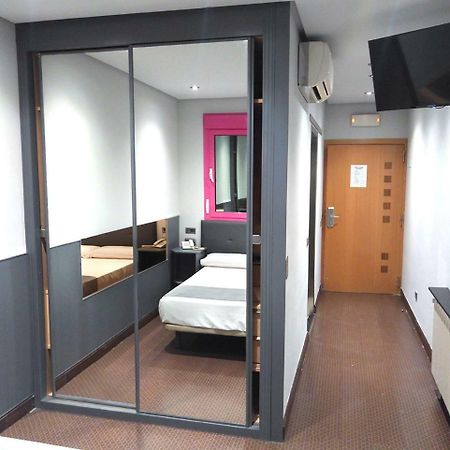 Hotel Fabrik ウマネス・デ・マドリード エクステリア 写真