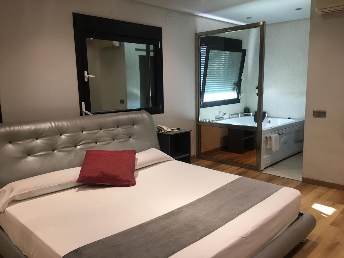Hotel Fabrik ウマネス・デ・マドリード エクステリア 写真